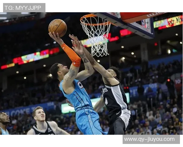 哈克斯替补出战15分钟高效表现6投5中并罚球全中狂砍20分