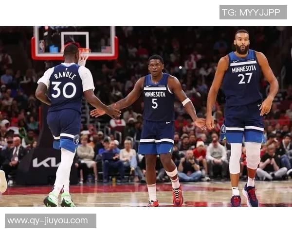 兰德尔全能表现助力球队16分9板6助攻三分球命中率高达375